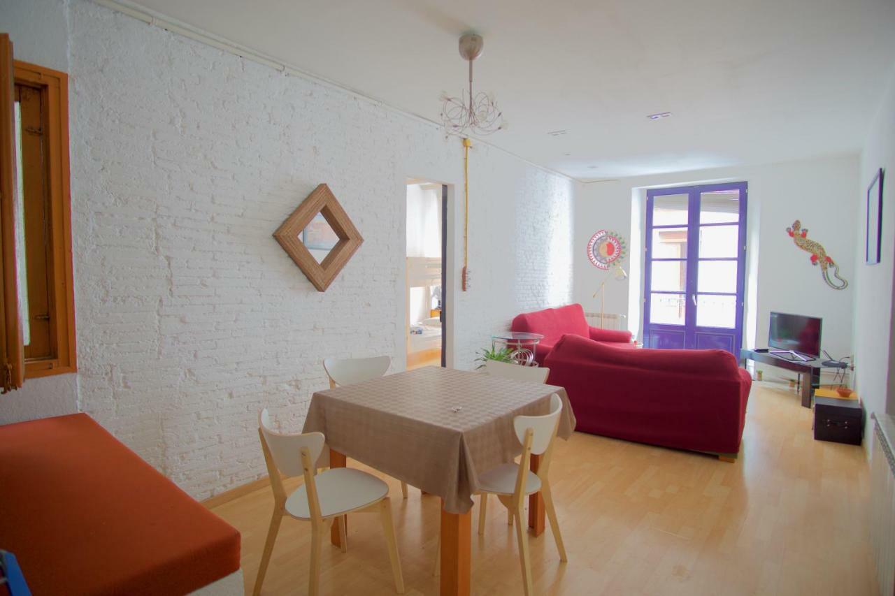 La Lleona Apartment Girona Exteriör bild